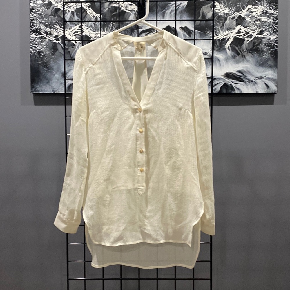 Off white long sleeved shirt with sewn in lining